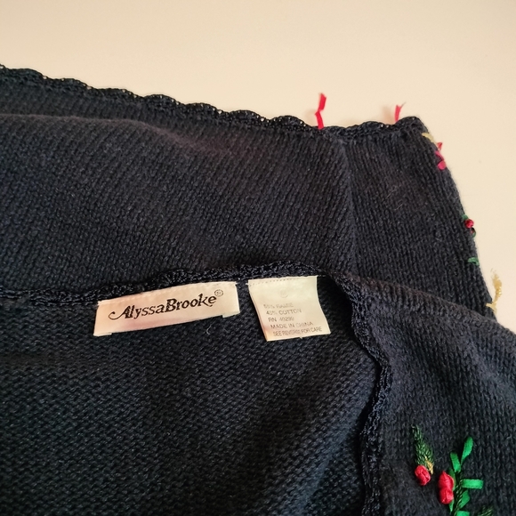 Vintage Alyssa Brooke Christmas Floral Embroidered VNeck Sweater Vest-Ships fast - Picture 7 of 7